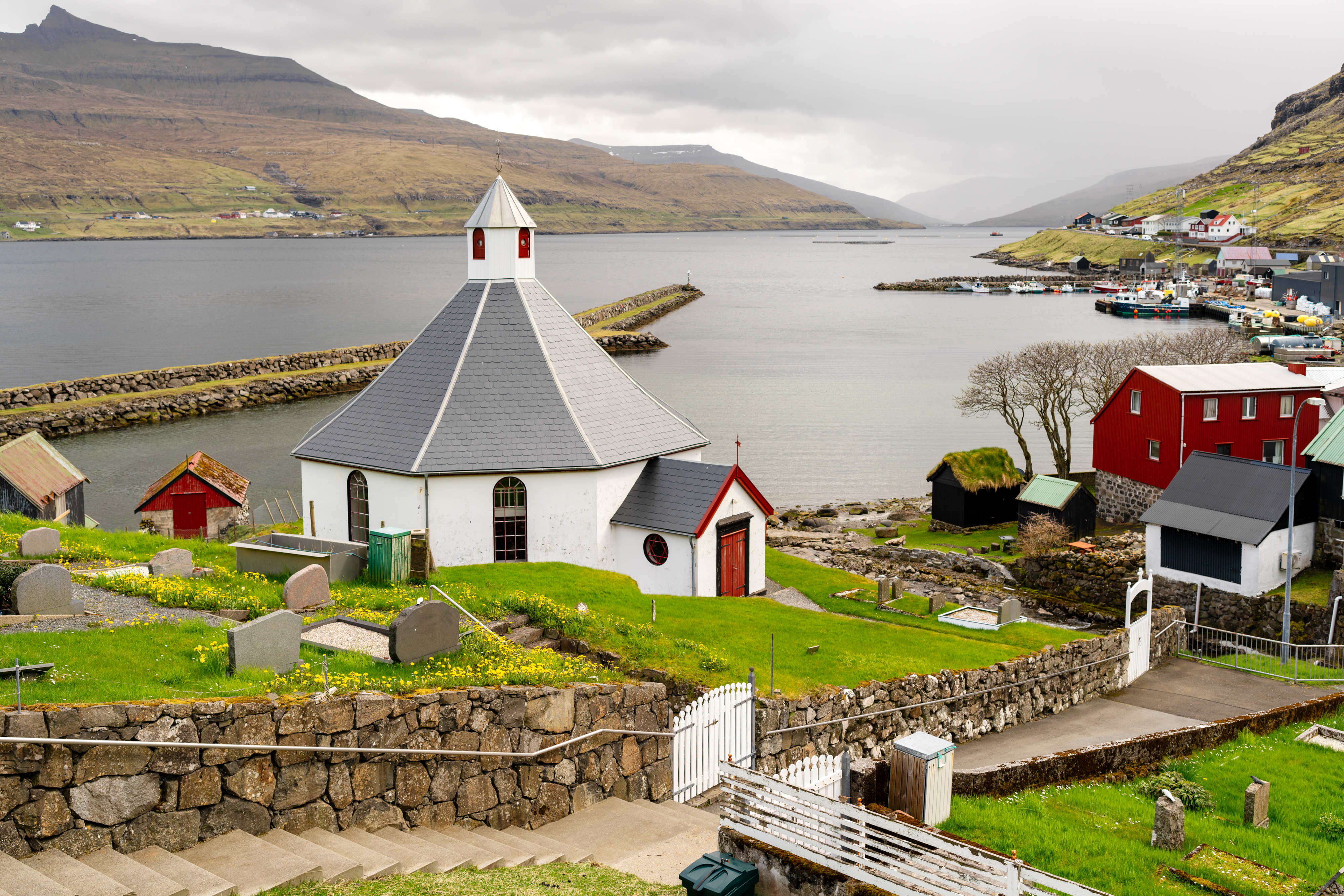 Explore Faroes